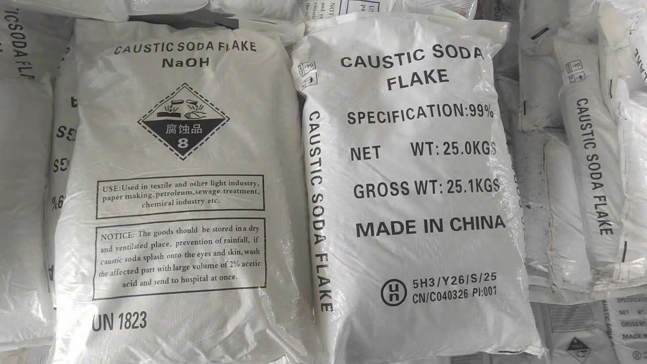 Xút ăn da NAOH hàng bao